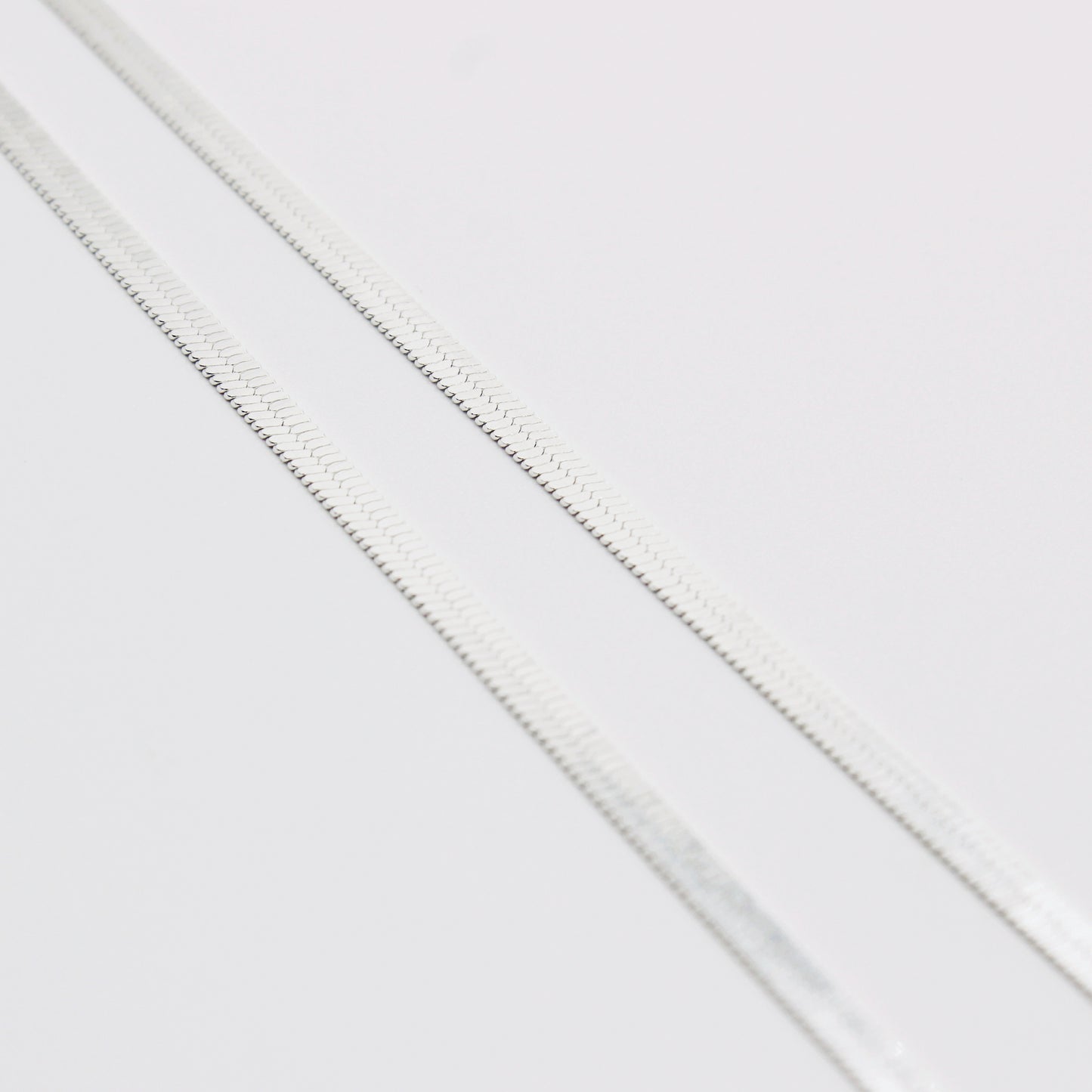 Sterling Silver Herringbone Chain Circle Pendant Choker Necklace