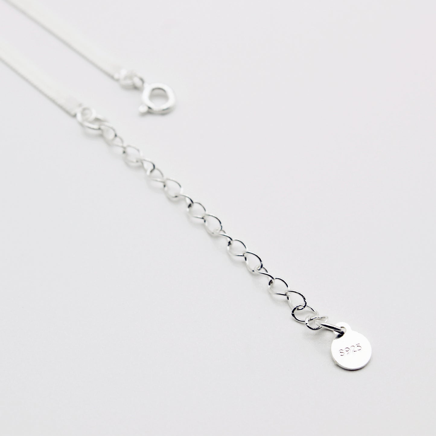 Sterling Silver Herringbone Chain Circle Pendant Choker Necklace